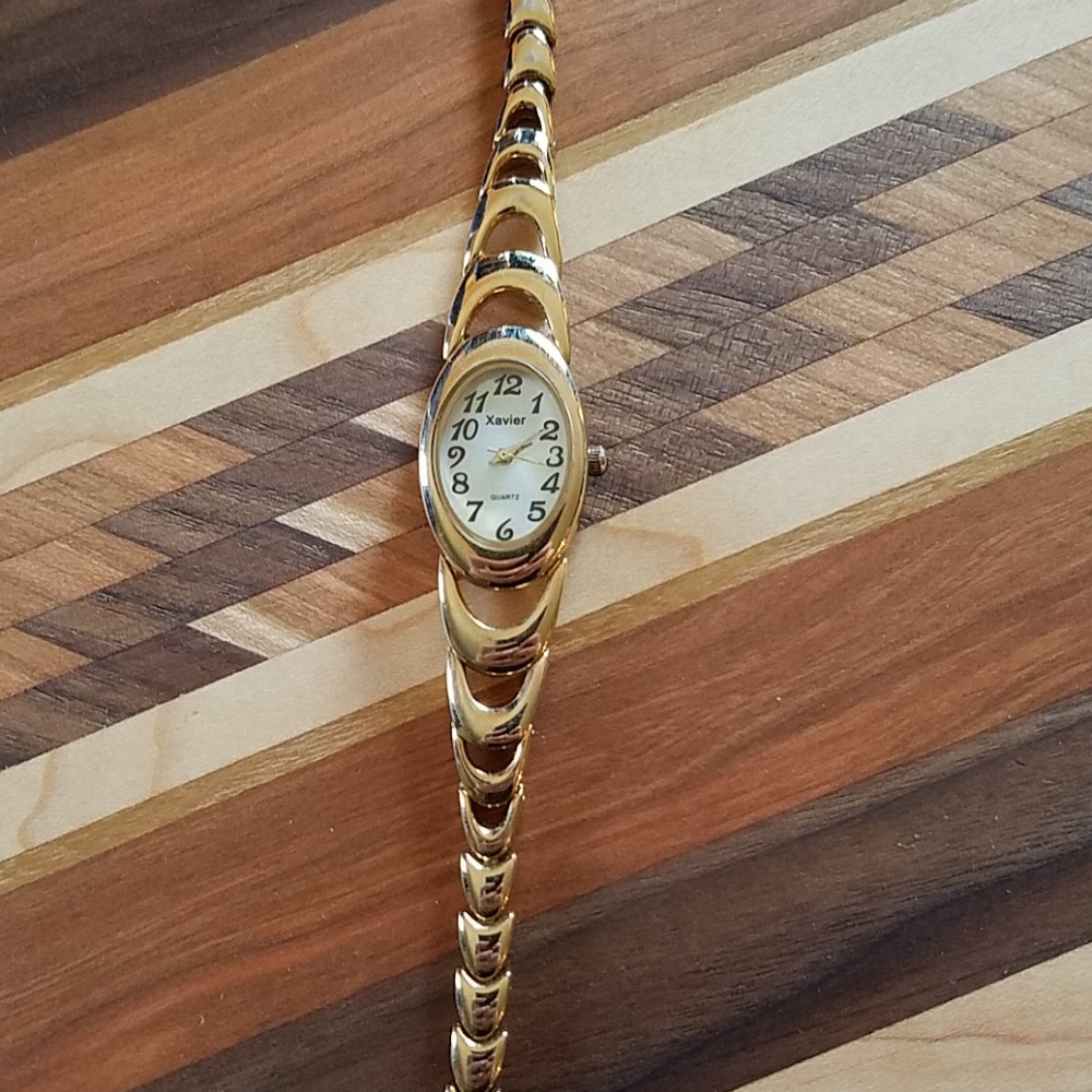 Women's Gold Watch - Picture 3 of 6